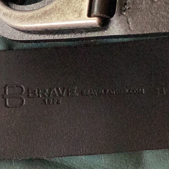 ⚜️ BRAVE  1992 WIDE Black LEATHER Belt w/BRASS/SILVER  ACCENT - Picture 5 of 16